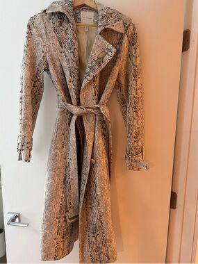 Avec Les Filles Snake Print trench coat
